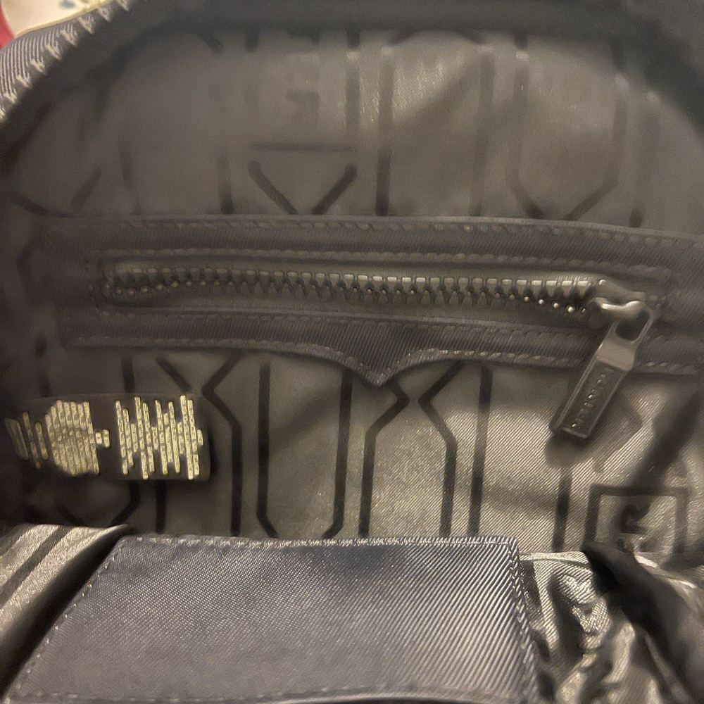 Hunter Black Backpack - image 4